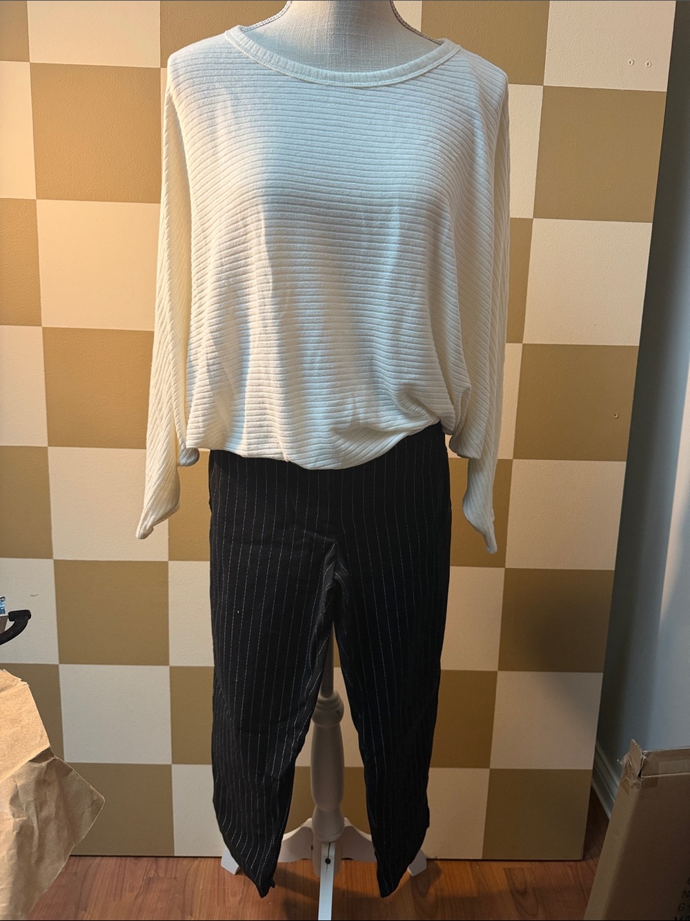 ANDREE BY UNIT Cream Ribbed Long-Sleeve Knit Top